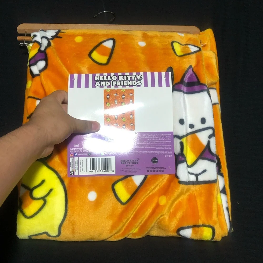 Sanrio Hello Kitty & Friends Candy Corn Silk Touch Throw,50in x 70in, Orange